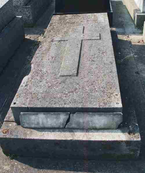 Taskin's Grab auf dem Friedhof Saint-Ouen, Paris